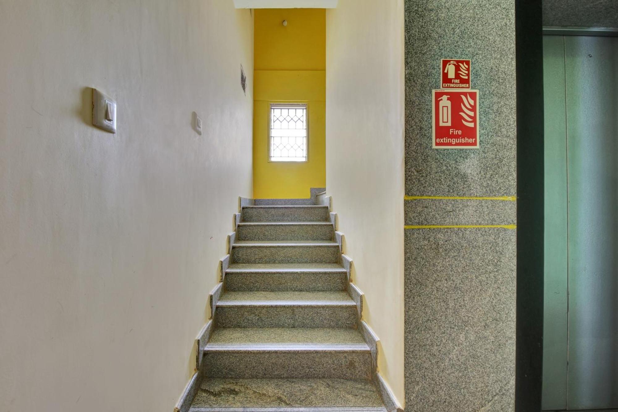Hotel O Metro Inn Manyata Бангалор Екстериор снимка